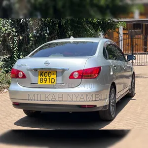 Nissan Bluebird 2008 Silver