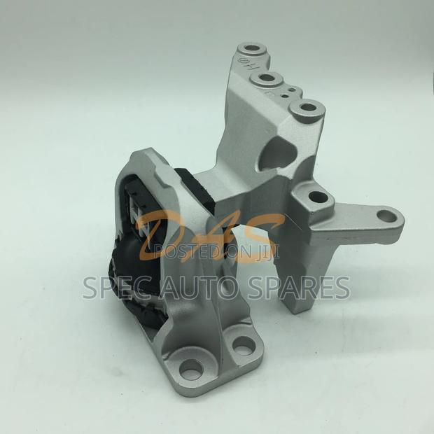 Engine Mounting Right Nissan Xtrail Mr20 NT32 - main view