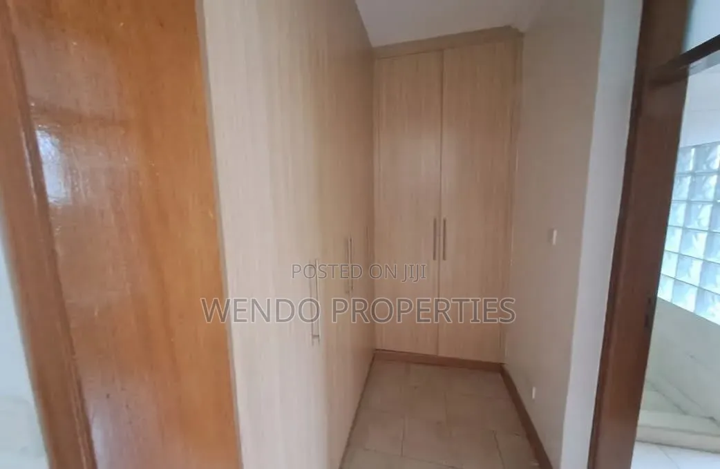 5bdrm Villa in Ngong CBD for rent