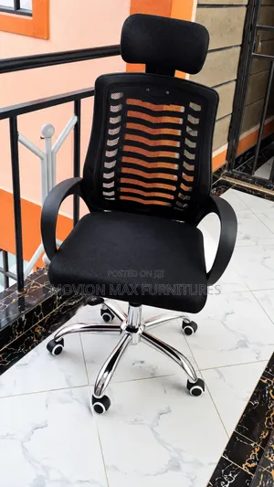 Office Chair/Rotating Chair