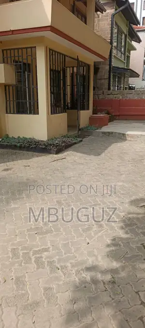 9bdrm Maisonette in South C for sale