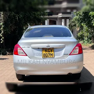Nissan Tiida 2013 Silver