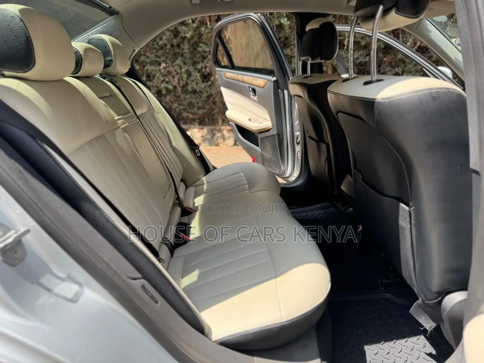 Mercedes-Benz E300 2010 Silver