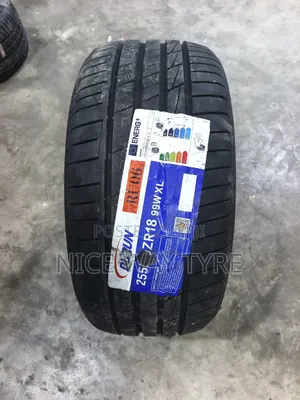 255/40r18 Durun