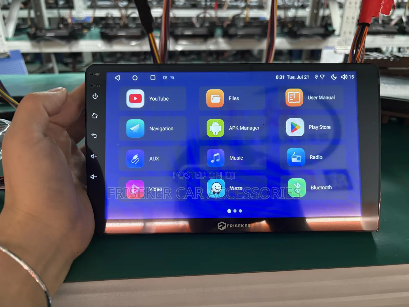 FRISEKER 9‐10 Inch Universal Android Car Radio CarPlay 2+32g/4+64g