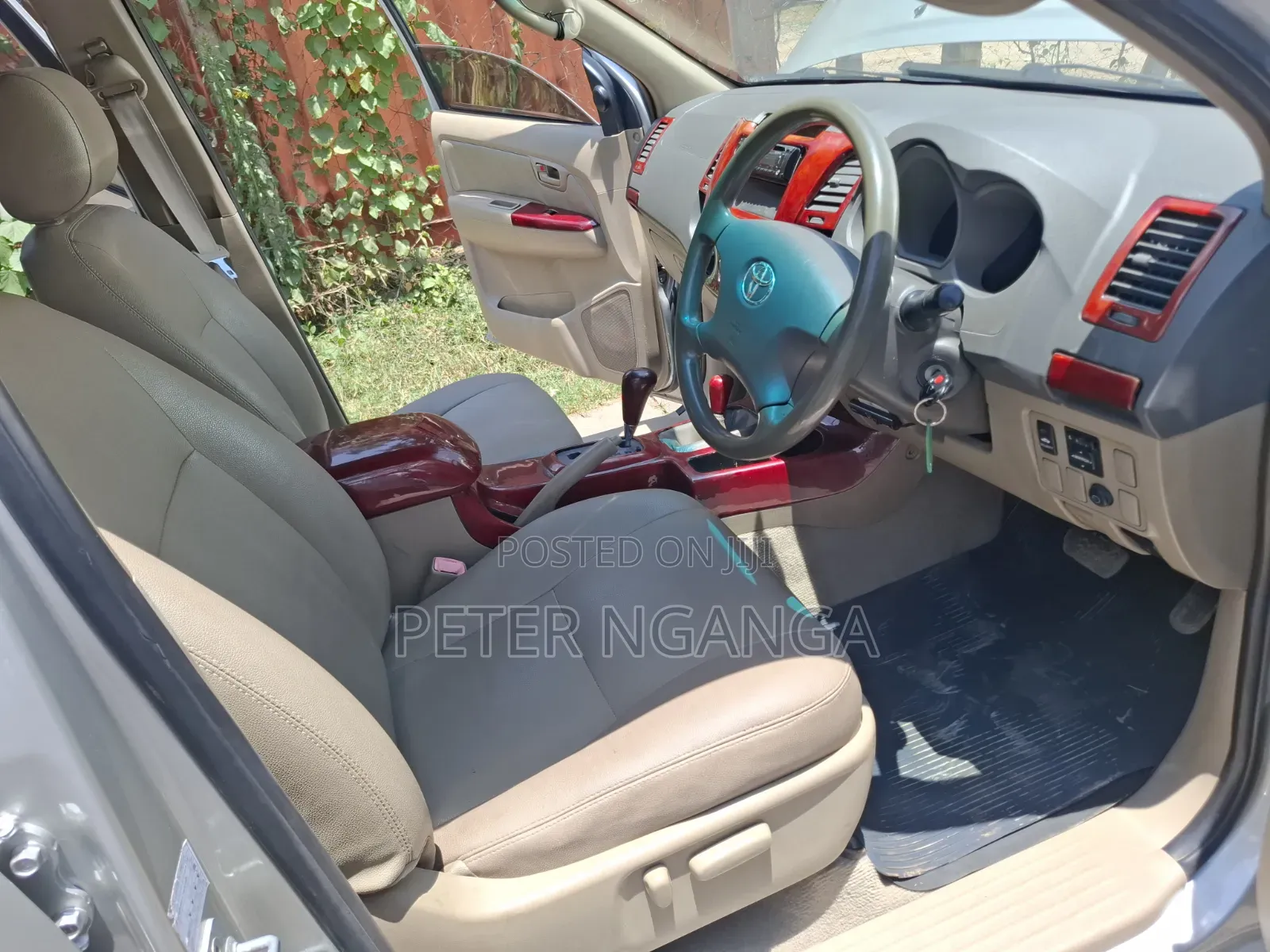 Toyota Hilux 3.0 D-4D 4x4 2012 Silver