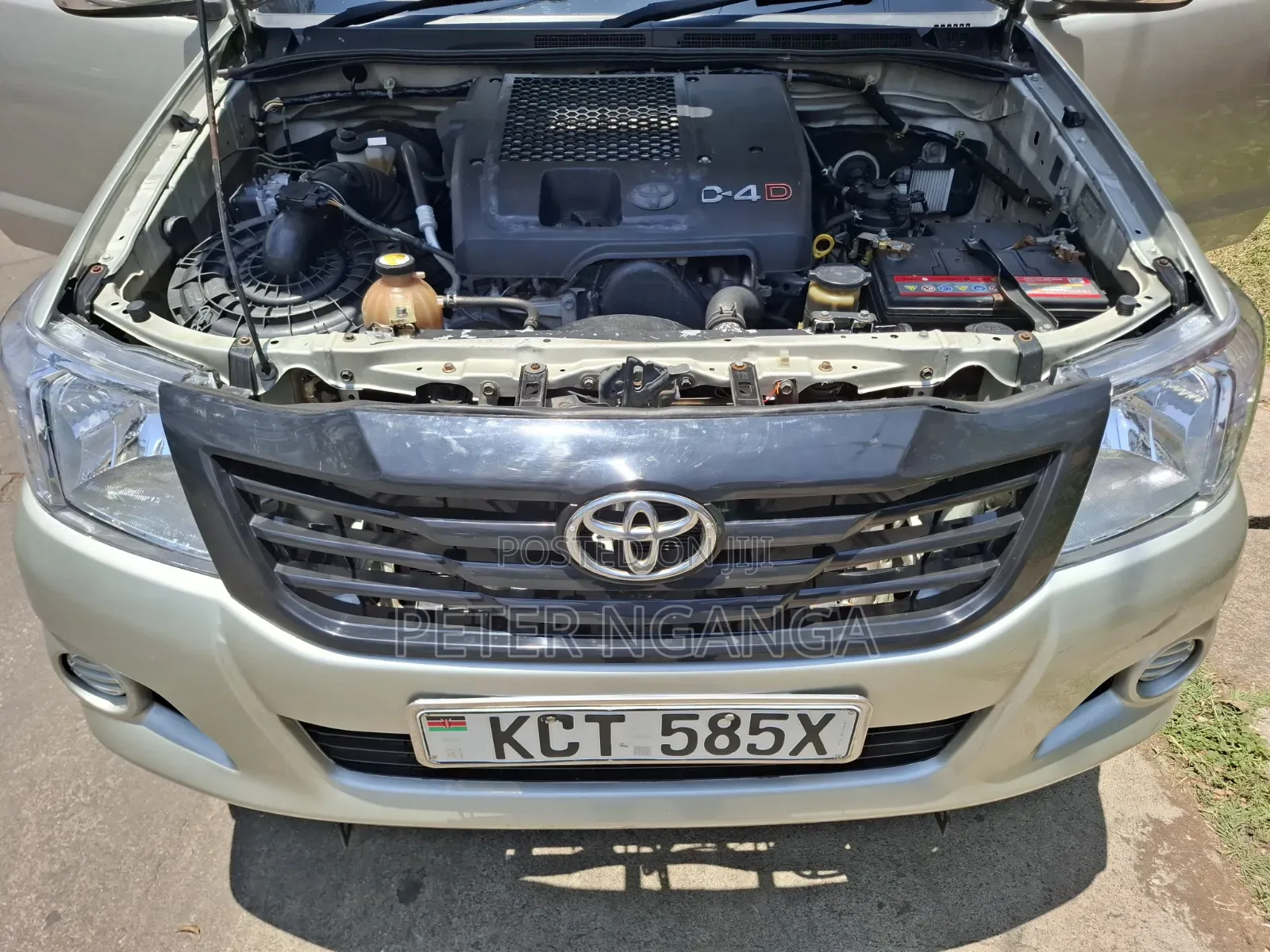 Toyota Hilux 3.0 D-4D 4x4 2012 Silver
