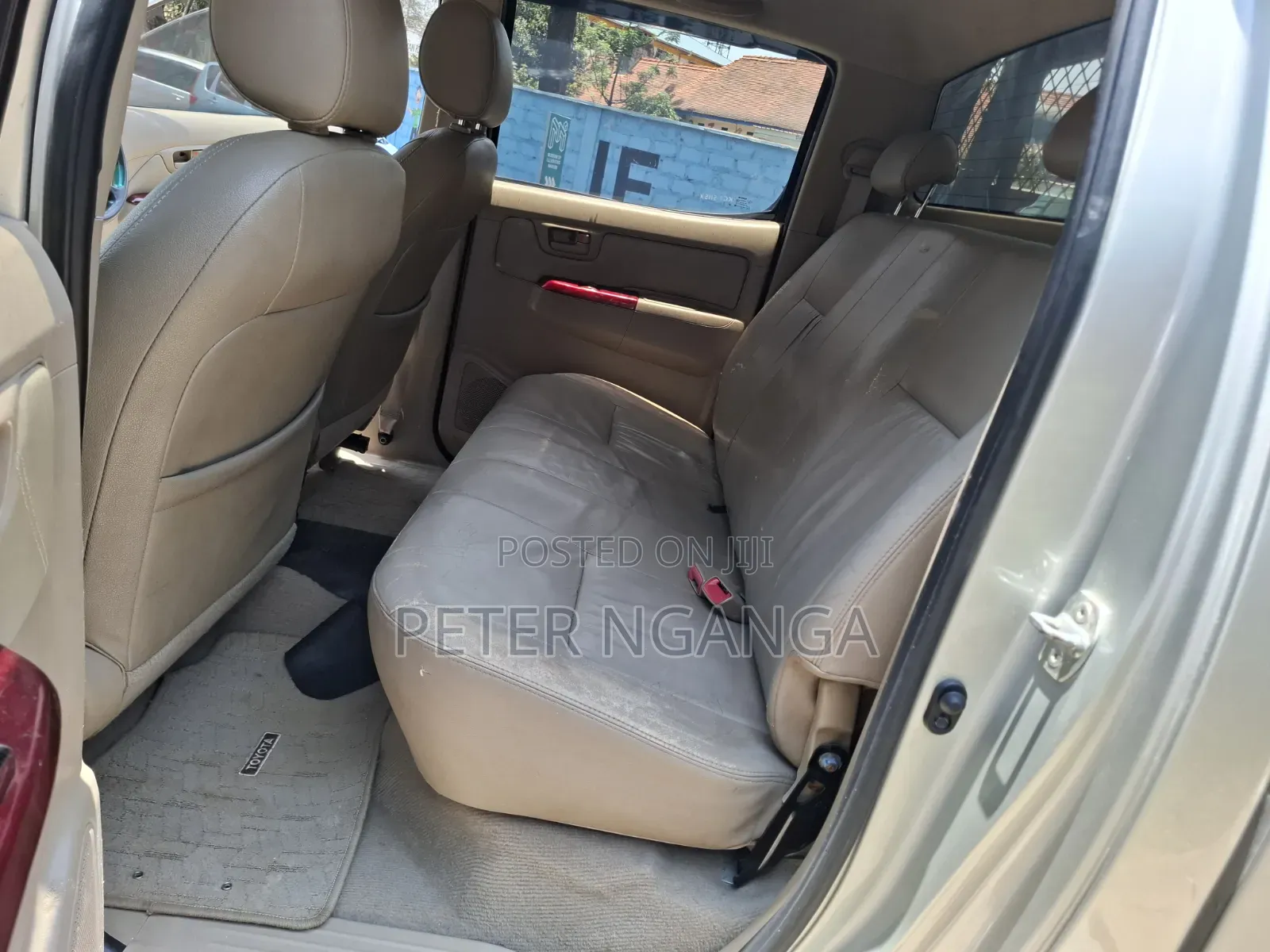 Toyota Hilux 3.0 D-4D 4x4 2012 Silver