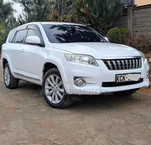 Toyota Vanguard 2010 White