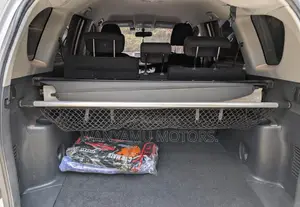 Toyota Vanguard 2010 White