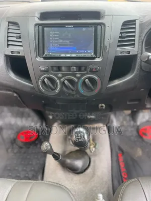 Toyota Hilux 2008 White