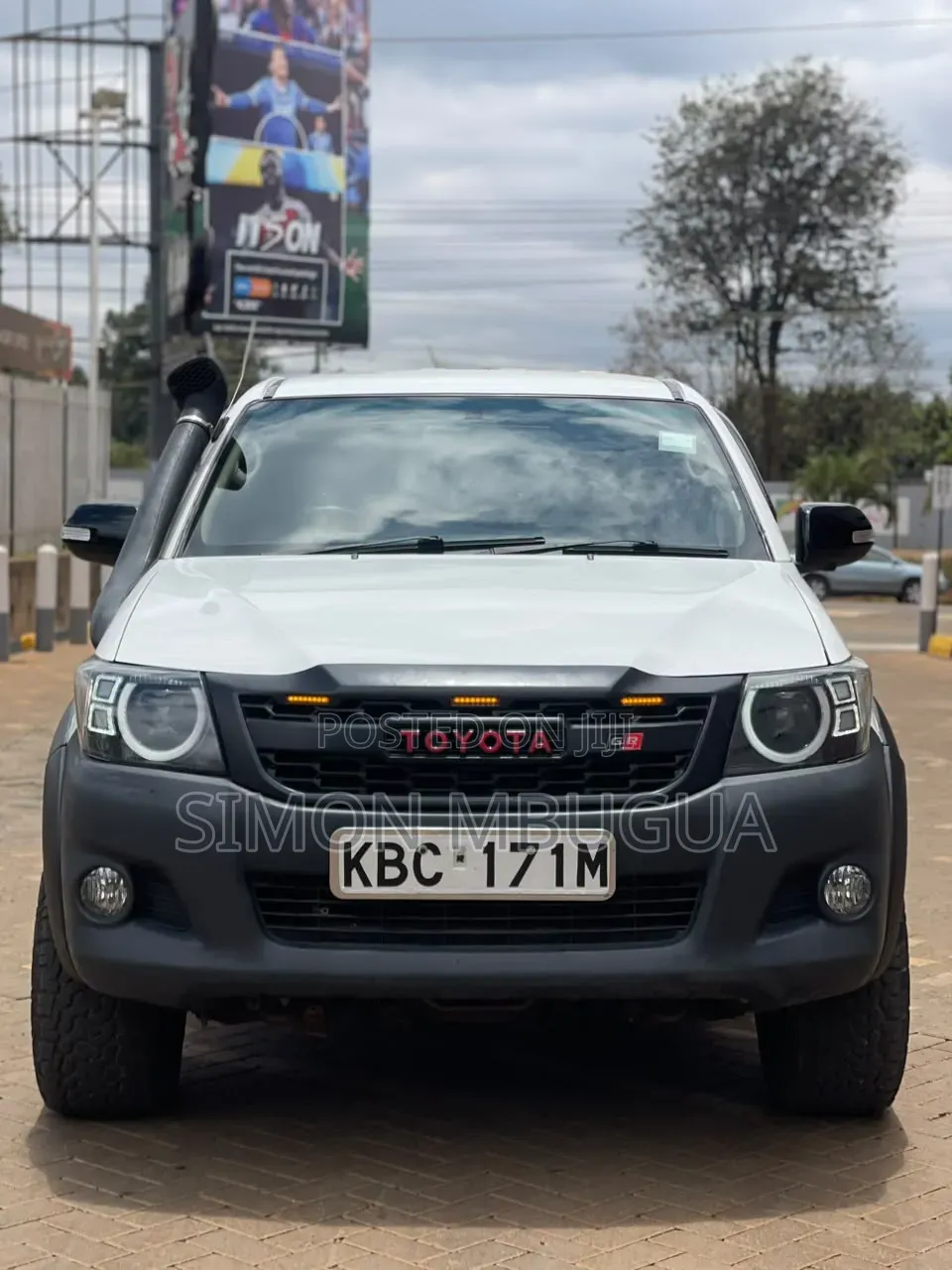Toyota Hilux 2008 White