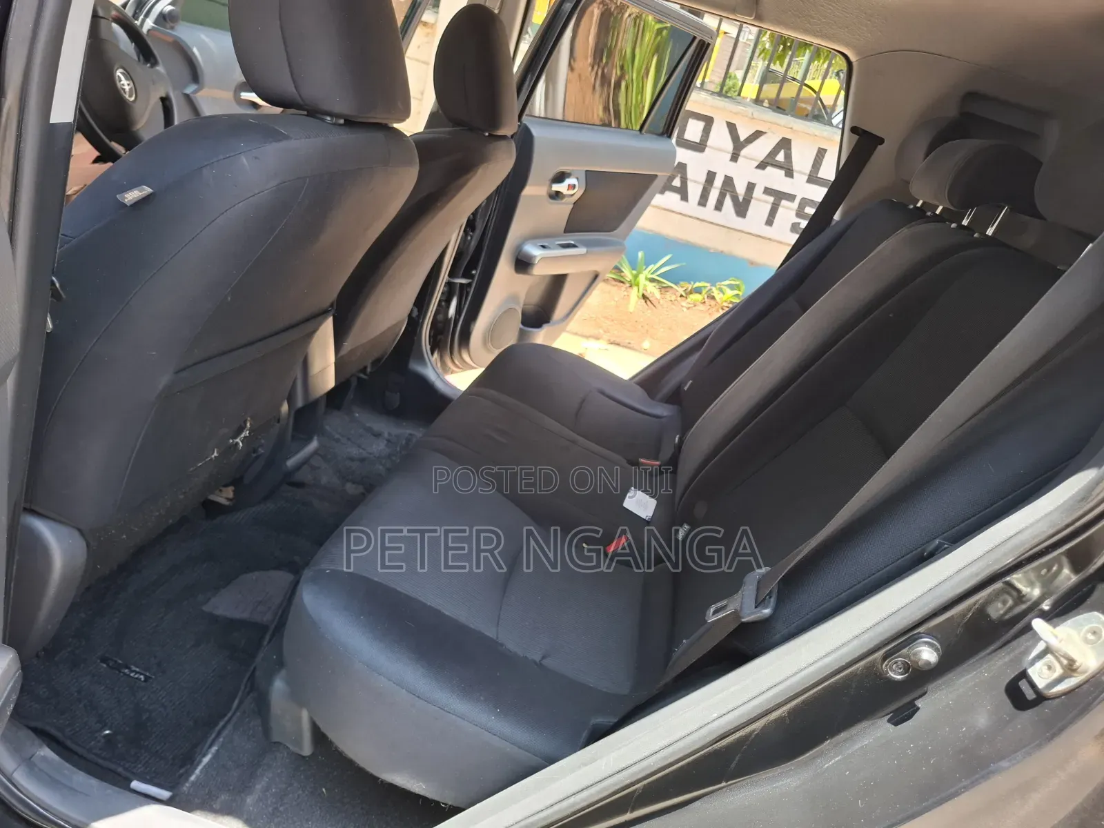 Toyota Corolla Rumion Hatchback 1.5 FWD 2011 Black