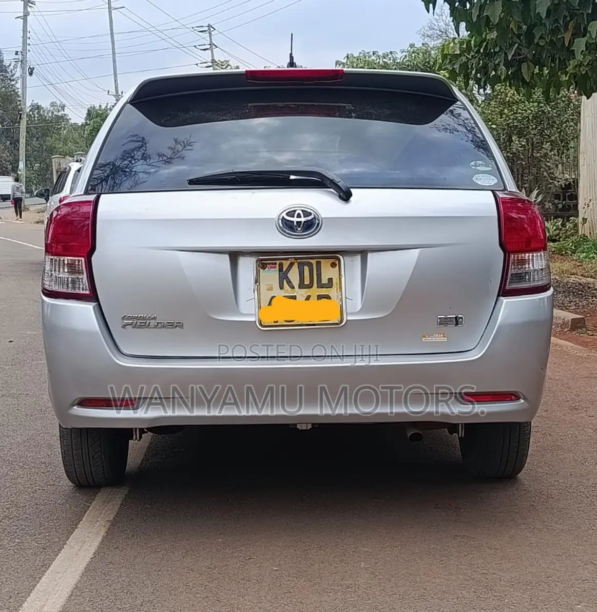 Toyota Corolla Fielder 2013 Silver