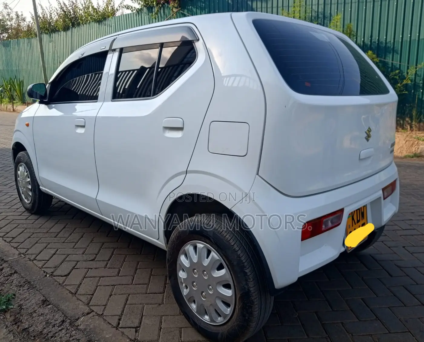 Suzuki Alto 2018 White