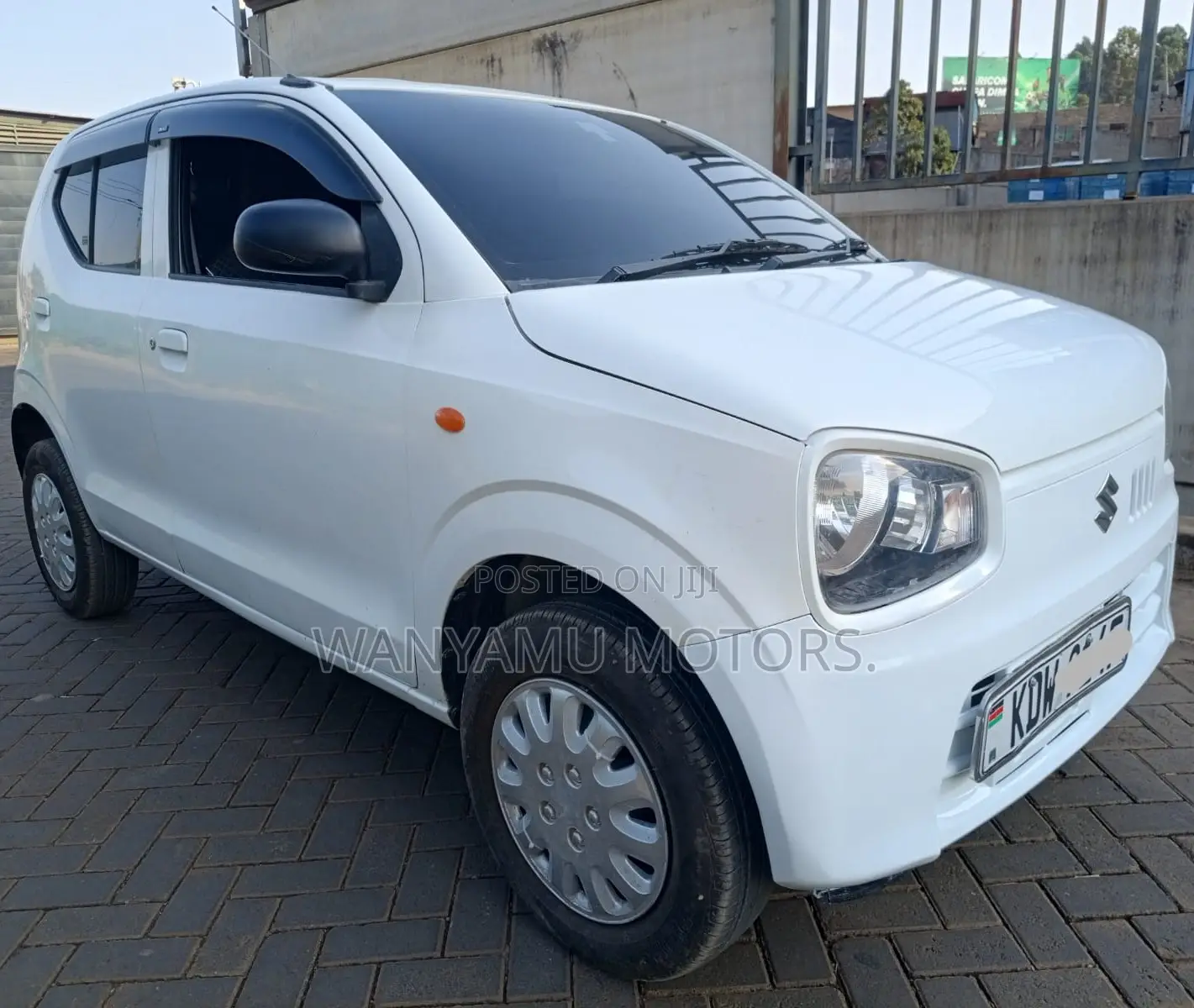 Suzuki Alto 2018 White
