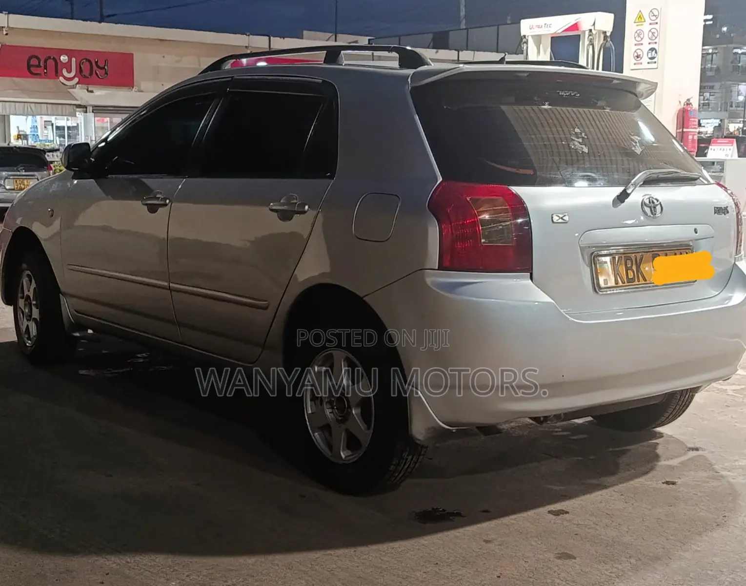 Toyota Corolla RunX 2005 Silver