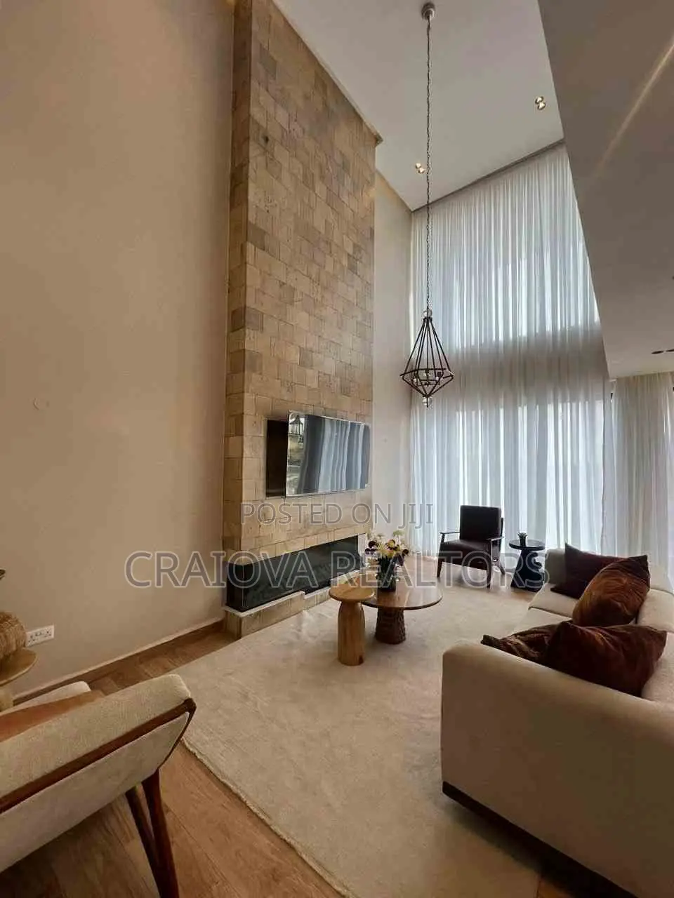 3bdrm Duplex in Hotel 67 Area for sale