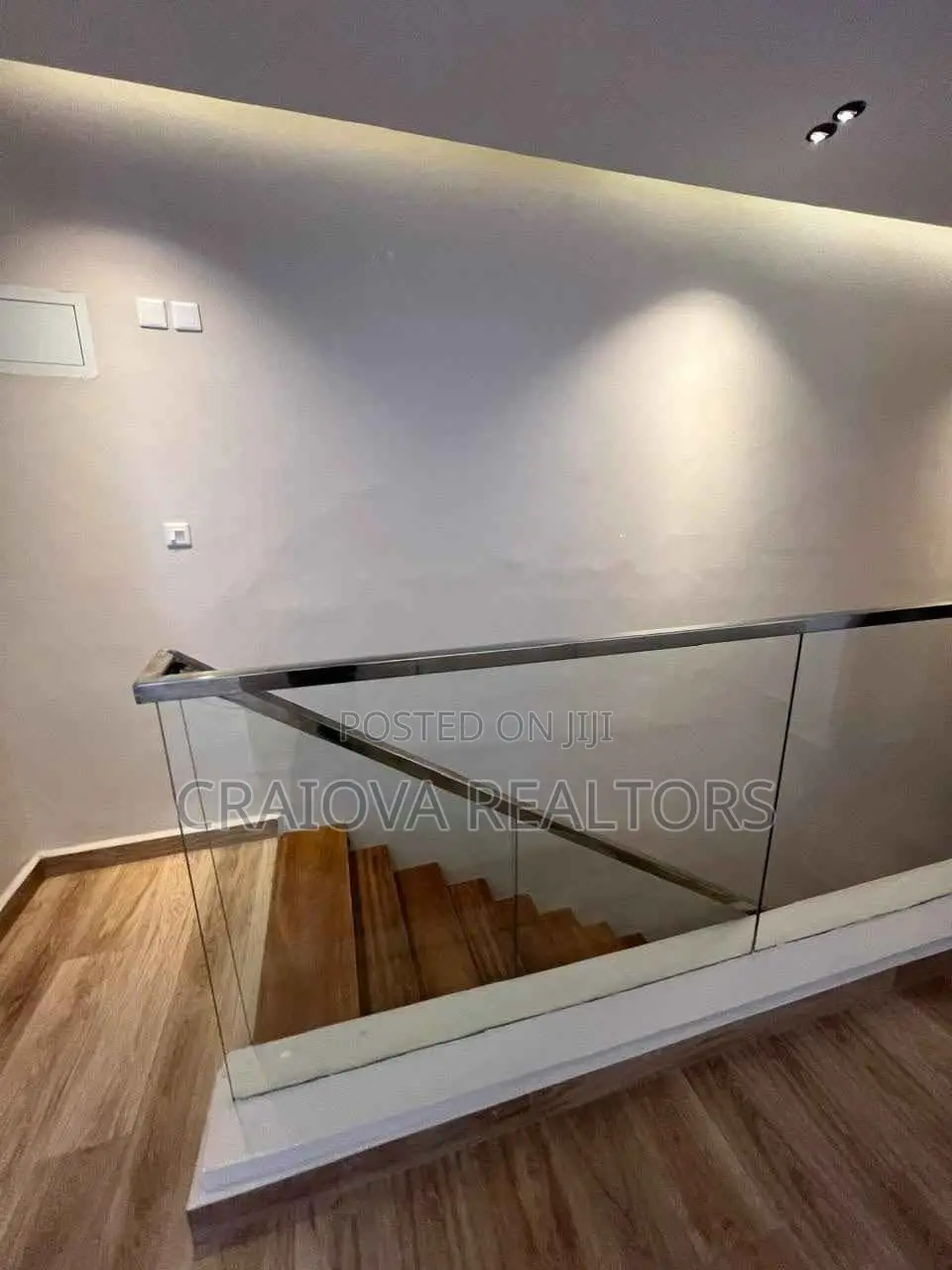 3bdrm Duplex in Hotel 67 Area for sale