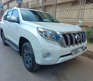 Toyota Land Cruiser Prado 2017 White