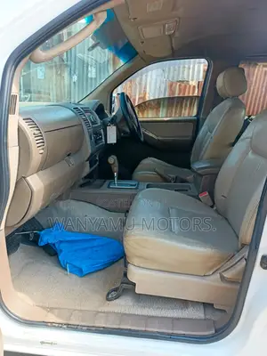 Nissan Navara 2007 White