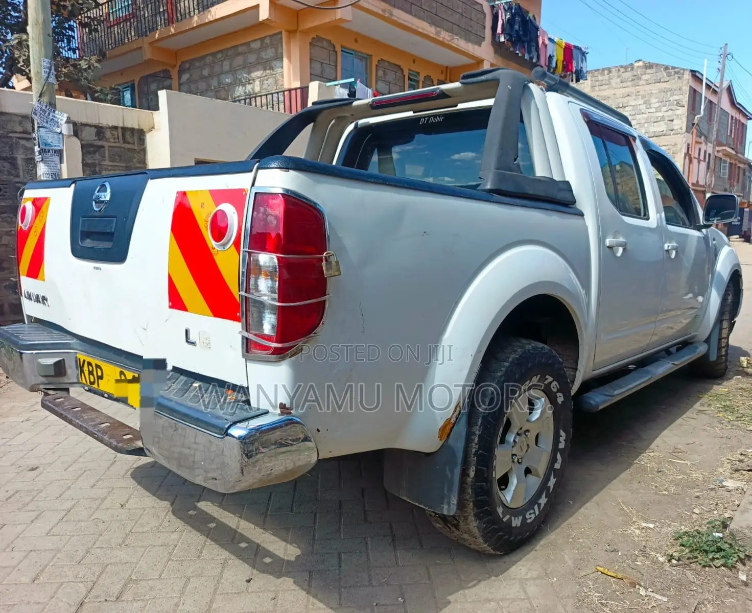 Nissan Navara 2007 White
