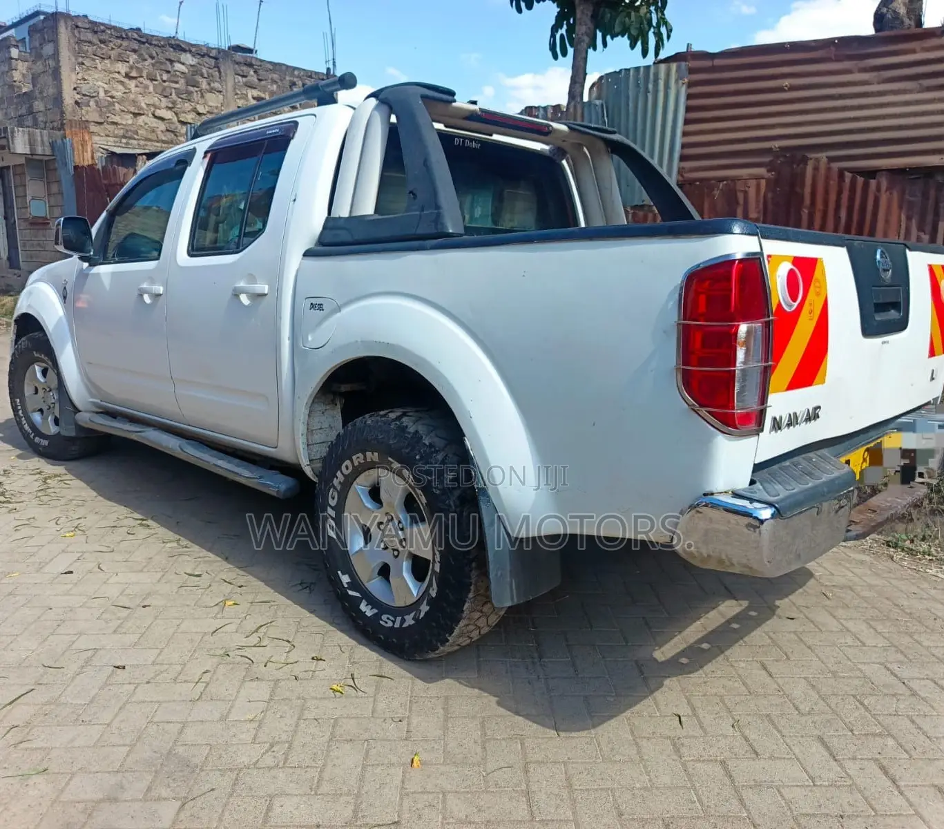 Nissan Navara 2007 White