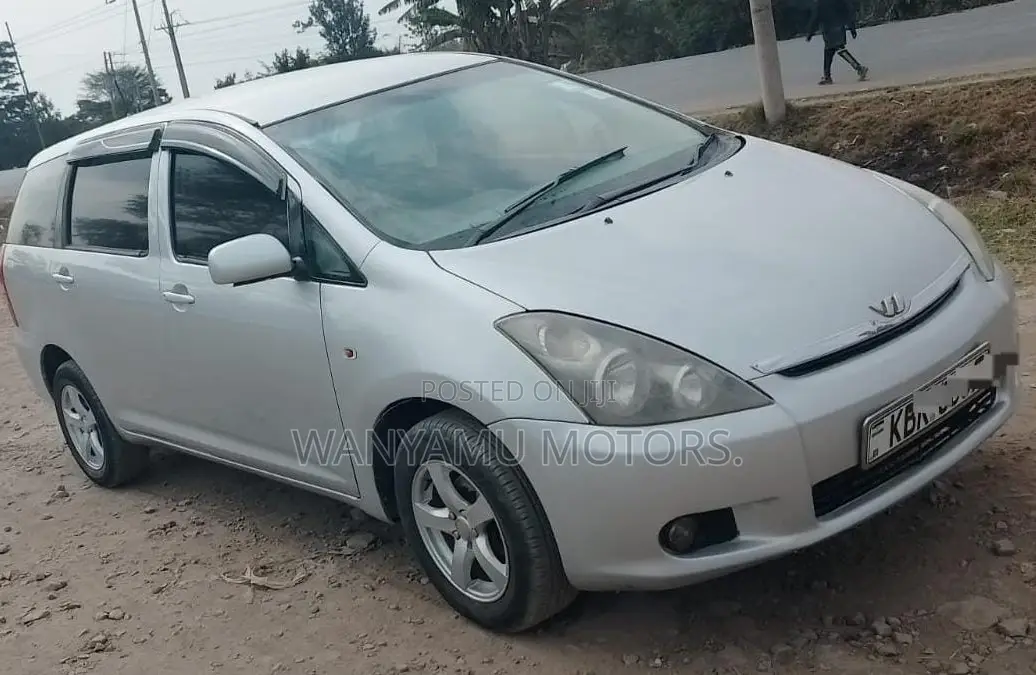 Toyota Wish 2006 Silver