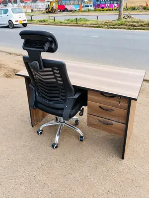 Brown Executive Office Desk Ergonomic Chair