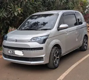 Toyota Spade 2018 Silver