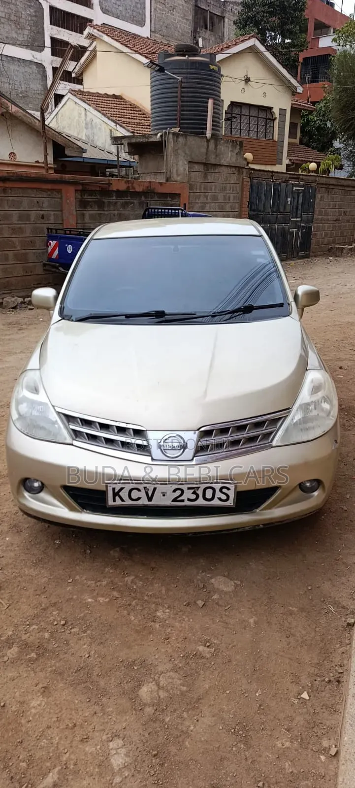 Nissan Tiida 2012 Beige