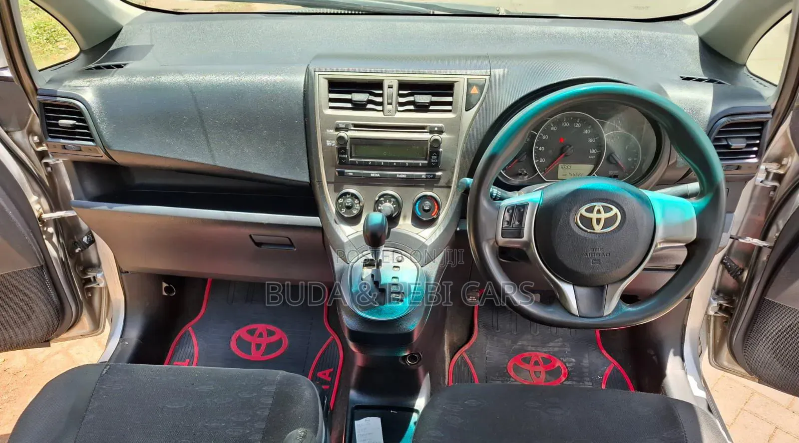 Toyota Ractis 2011 Silver