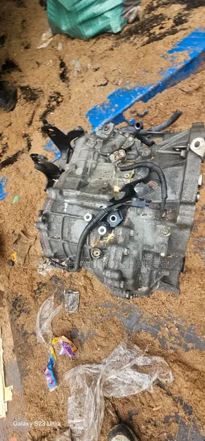 Toyota Sienta Gearbox Available