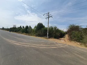 1 Acre Touching Tarmac [ Barguret ]