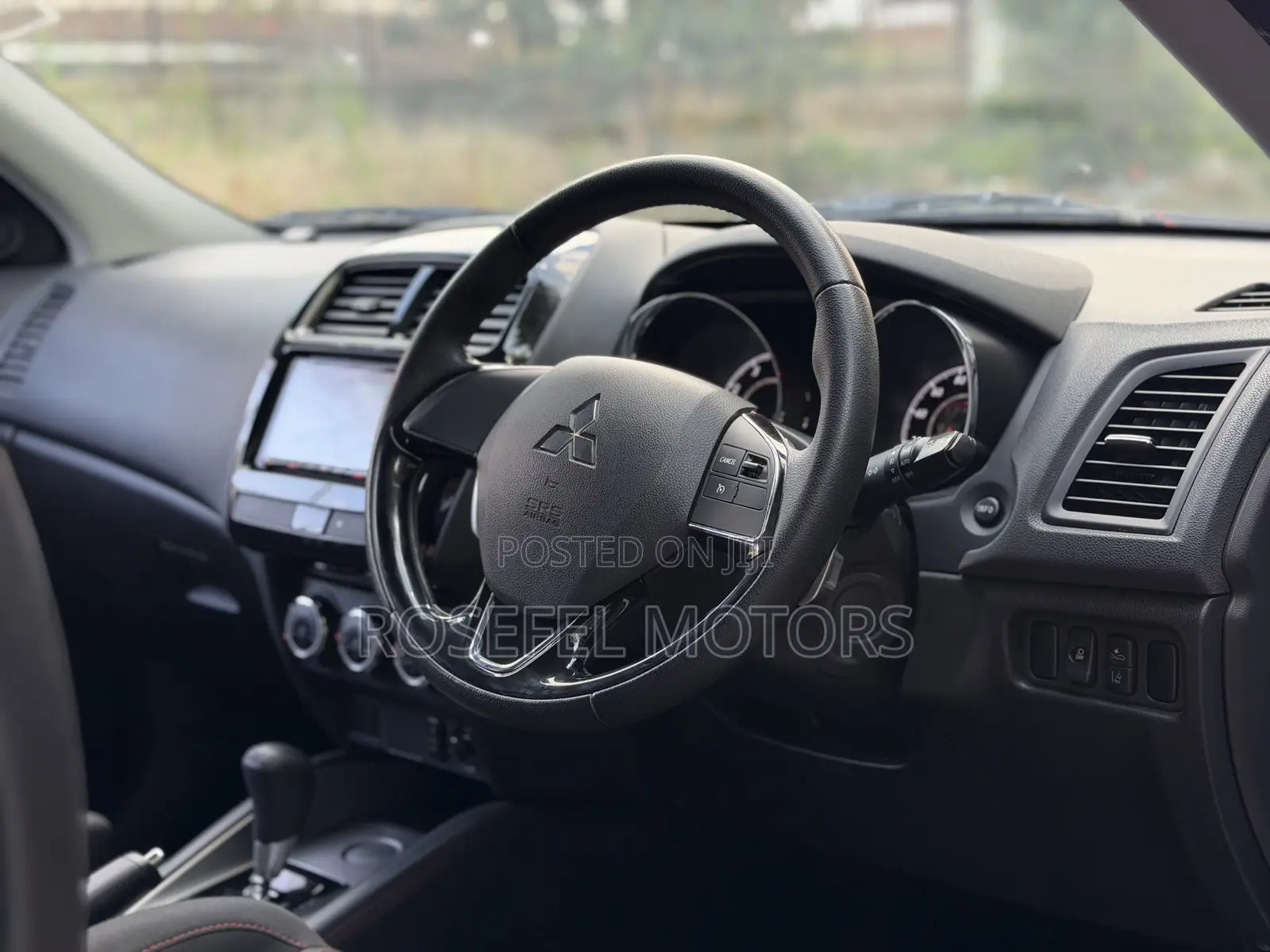 Mitsubishi RVR 2019 White