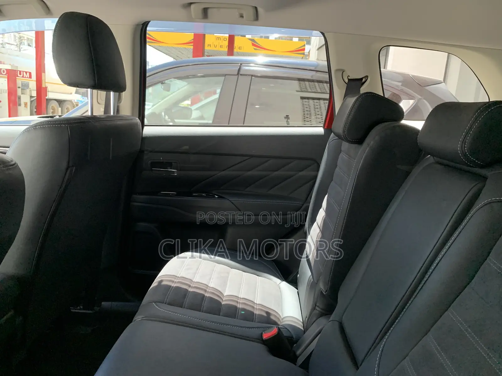 Mitsubishi Outlander 2.4 PHEV AWD 2019 Red