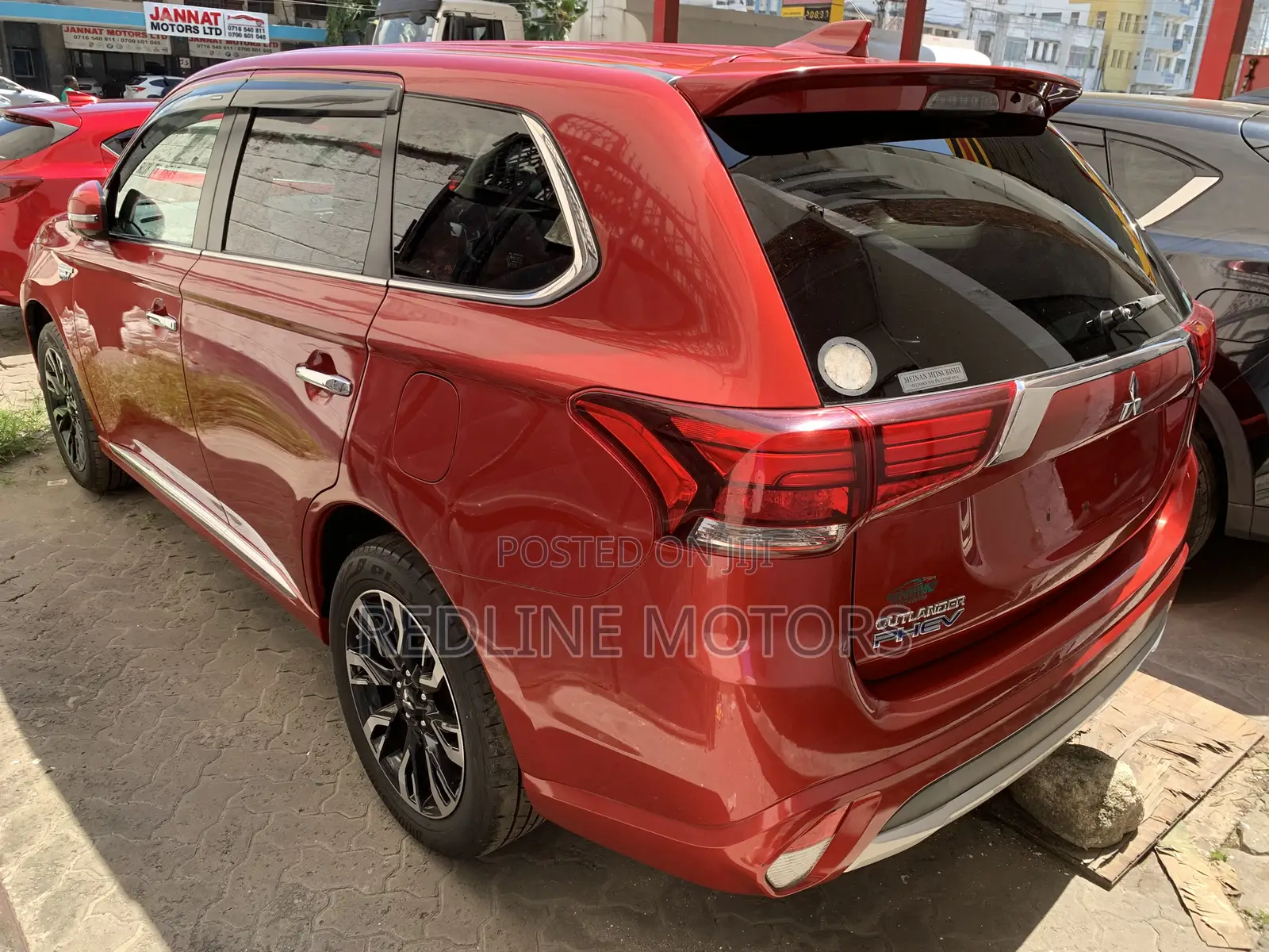Mitsubishi Outlander 2.4 PHEV AWD 2019 Red