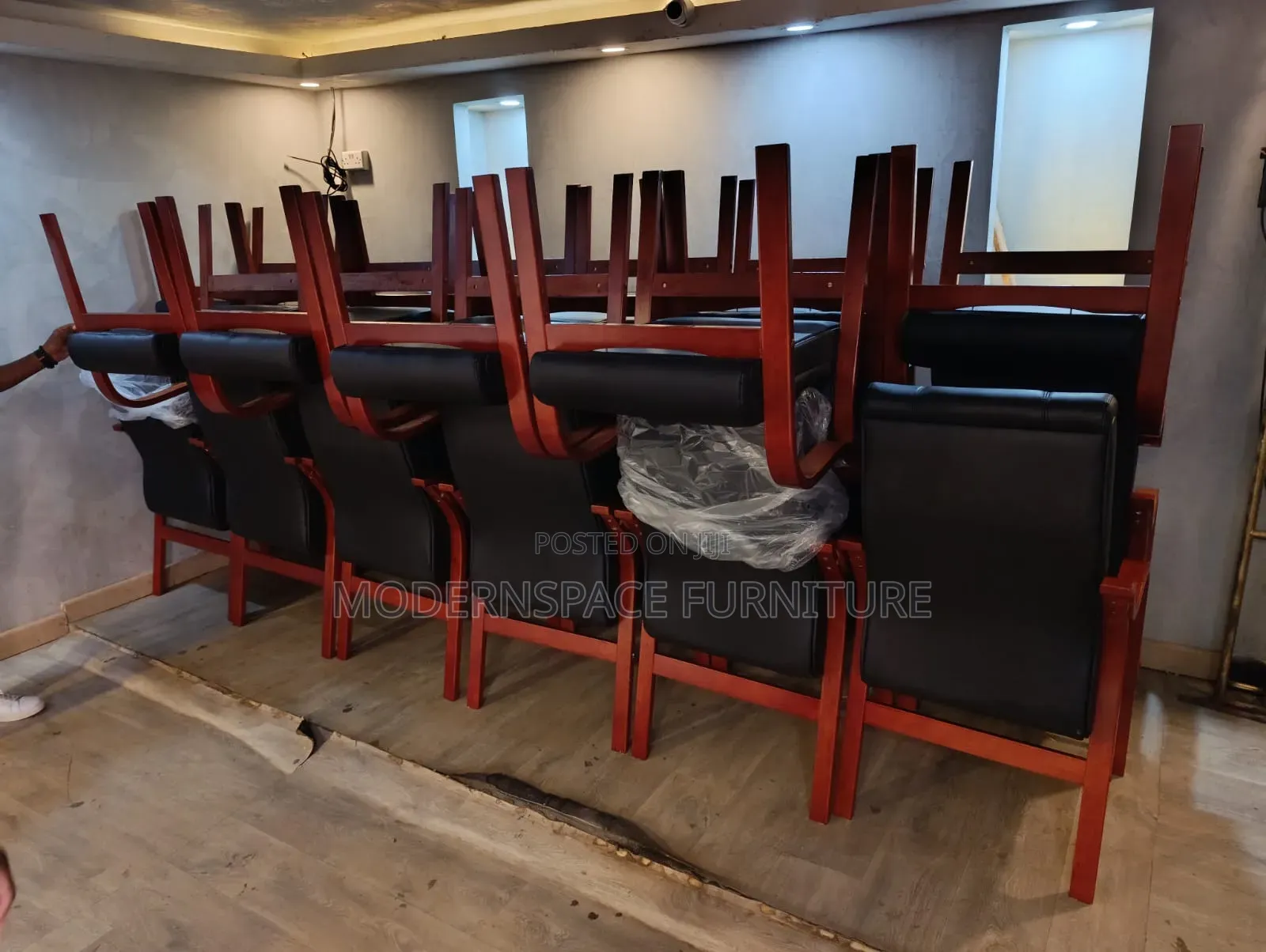 Executive Black Leather Visitor Chairs – Wooden Armrests