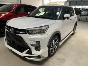 Toyota Raize 1.0 AWD 2019 Pearl