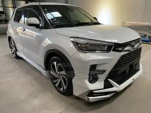 Toyota Raize 1.0 AWD 2019 Pearl