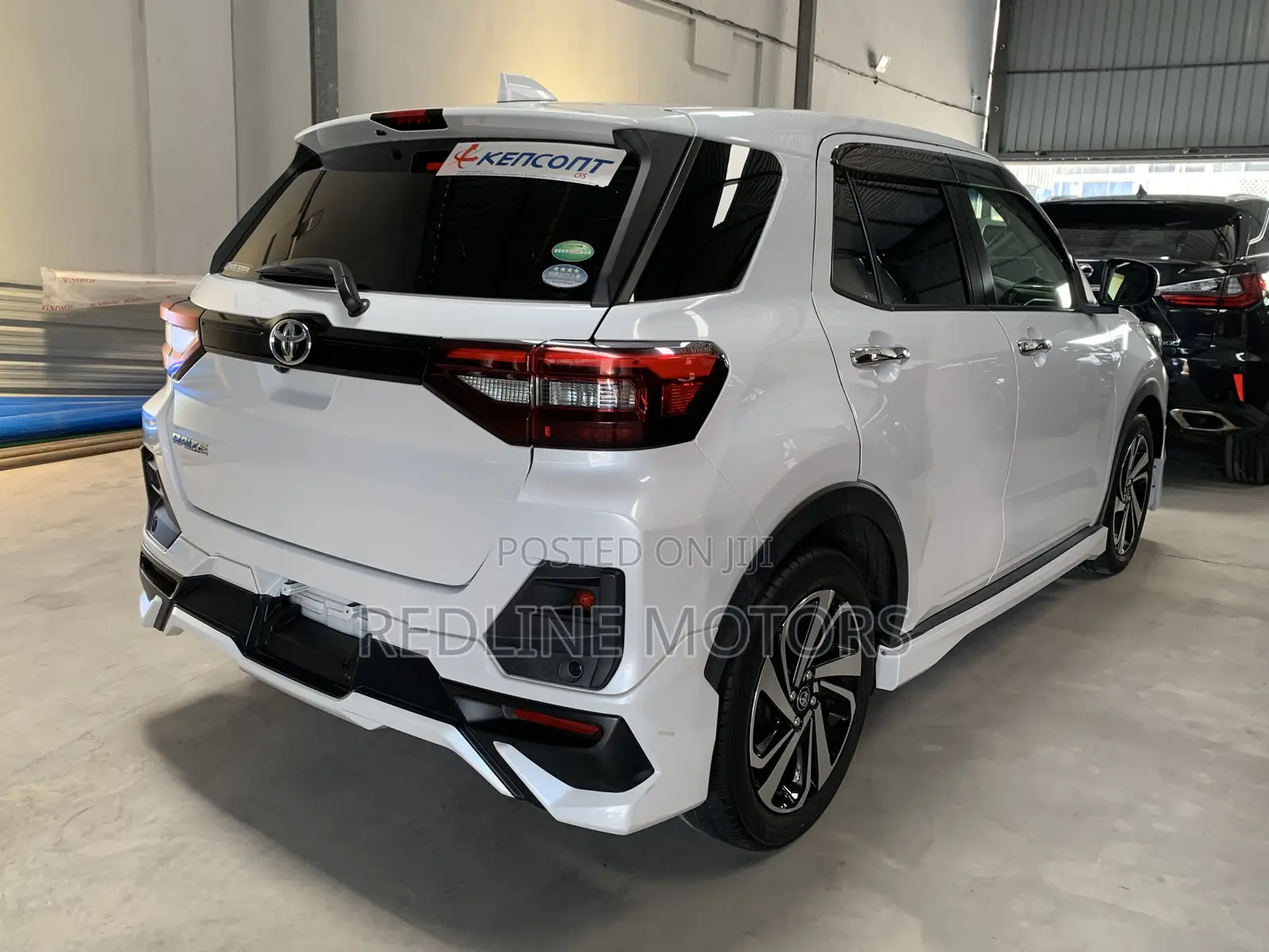 Toyota Raize 1.0 AWD 2019 Pearl