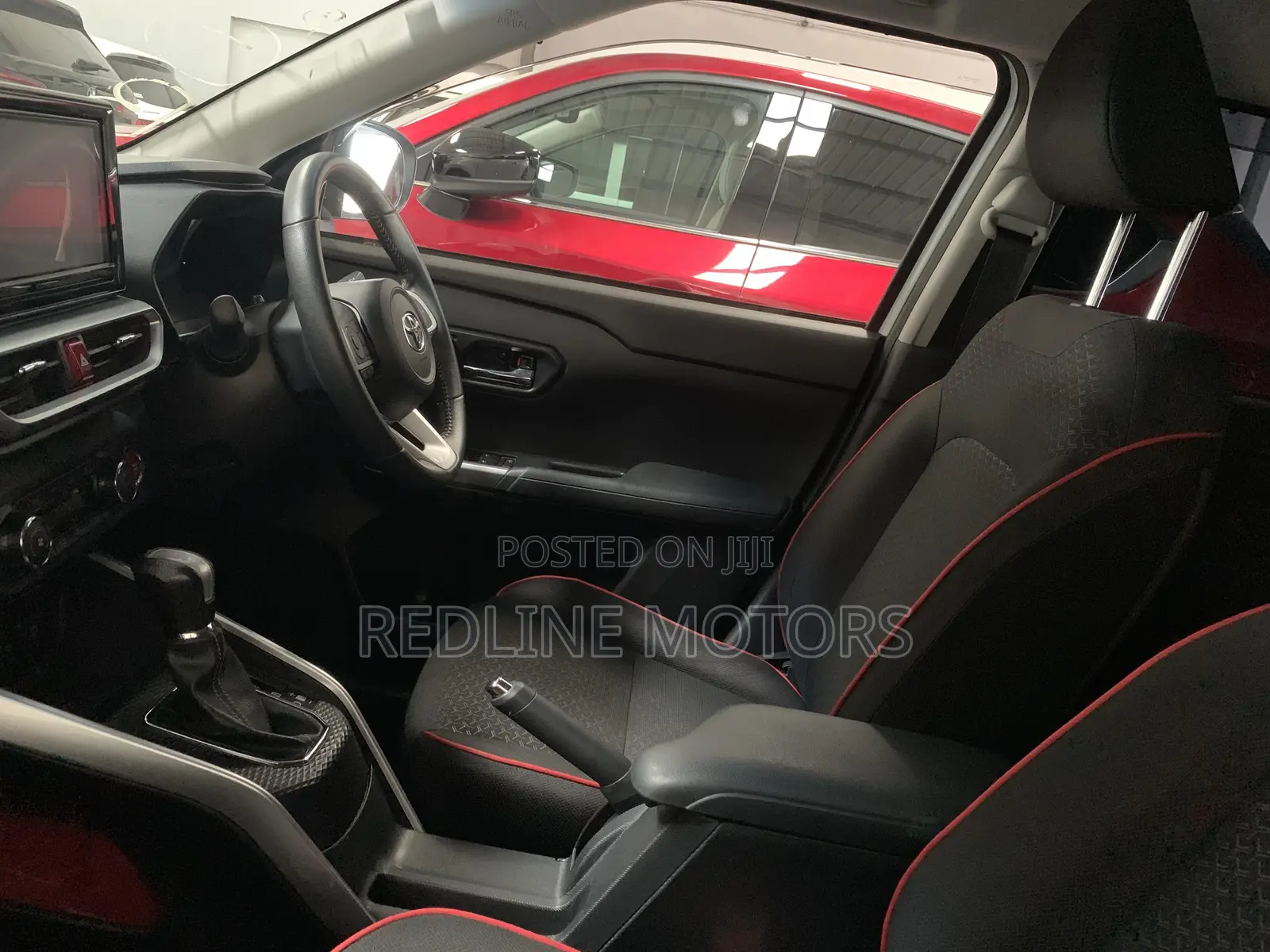 Toyota Raize 1.0 AWD 2019 Pearl