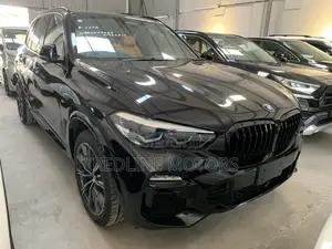 BMW X5 xDrive50i AWD 2019 Matt Black