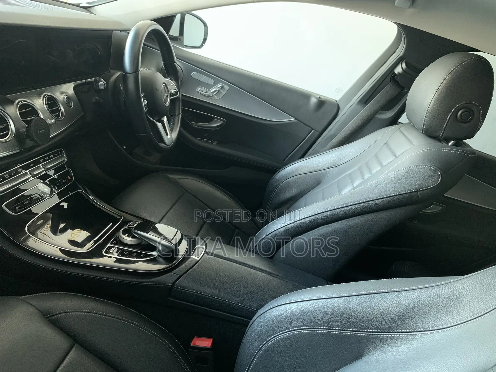 Mercedes-Benz E200 2019 White