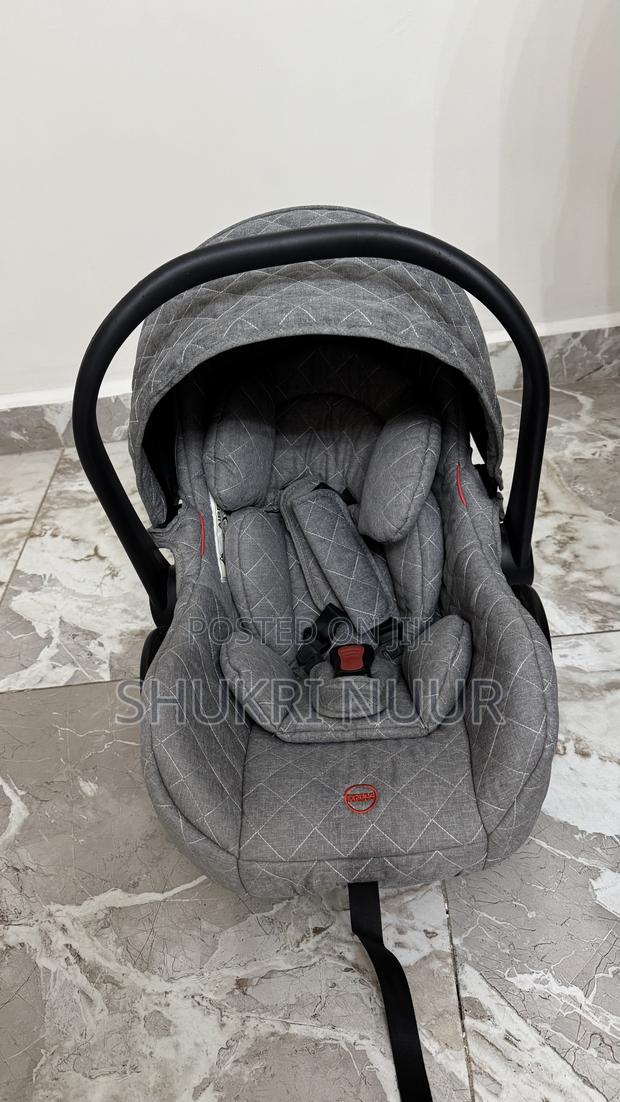 Baby Stroller - thumbnail 3