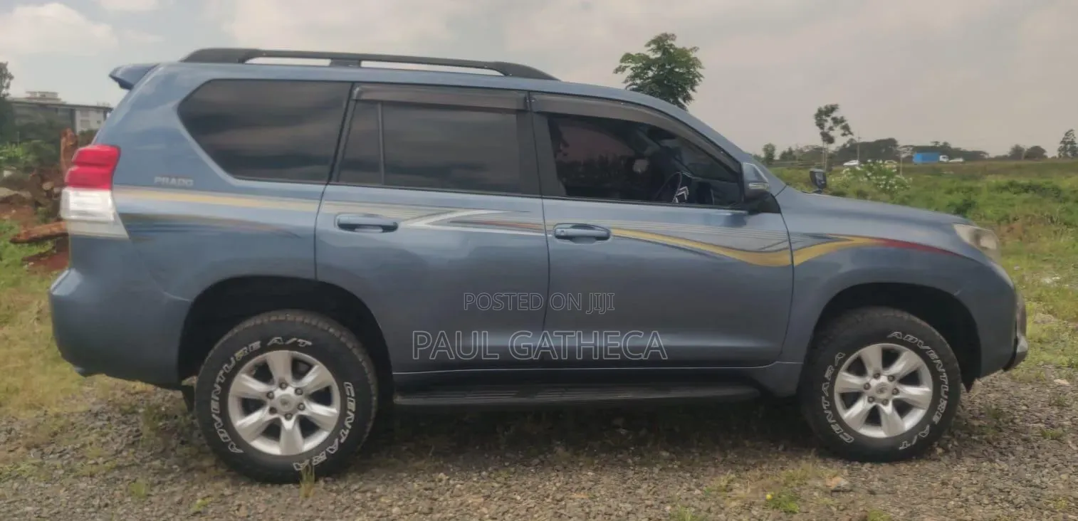 Toyota Land Cruiser Prado 2010 Blue