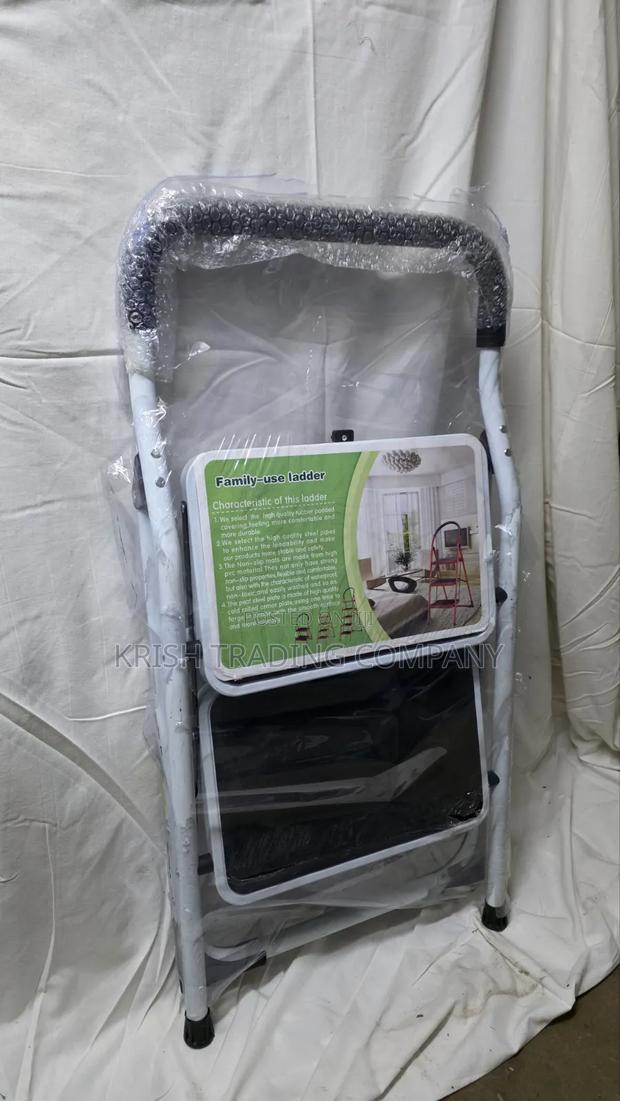 23810w White 2-Step Ladder - thumbnail 2