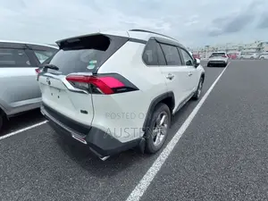 Toyota RAV4 Adventure AWD 2020 White