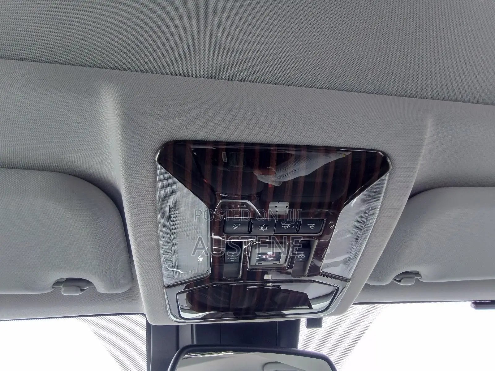 Toyota RAV4 Adventure AWD 2020 White