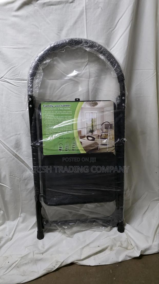 23810b Black 2-Step Ladder